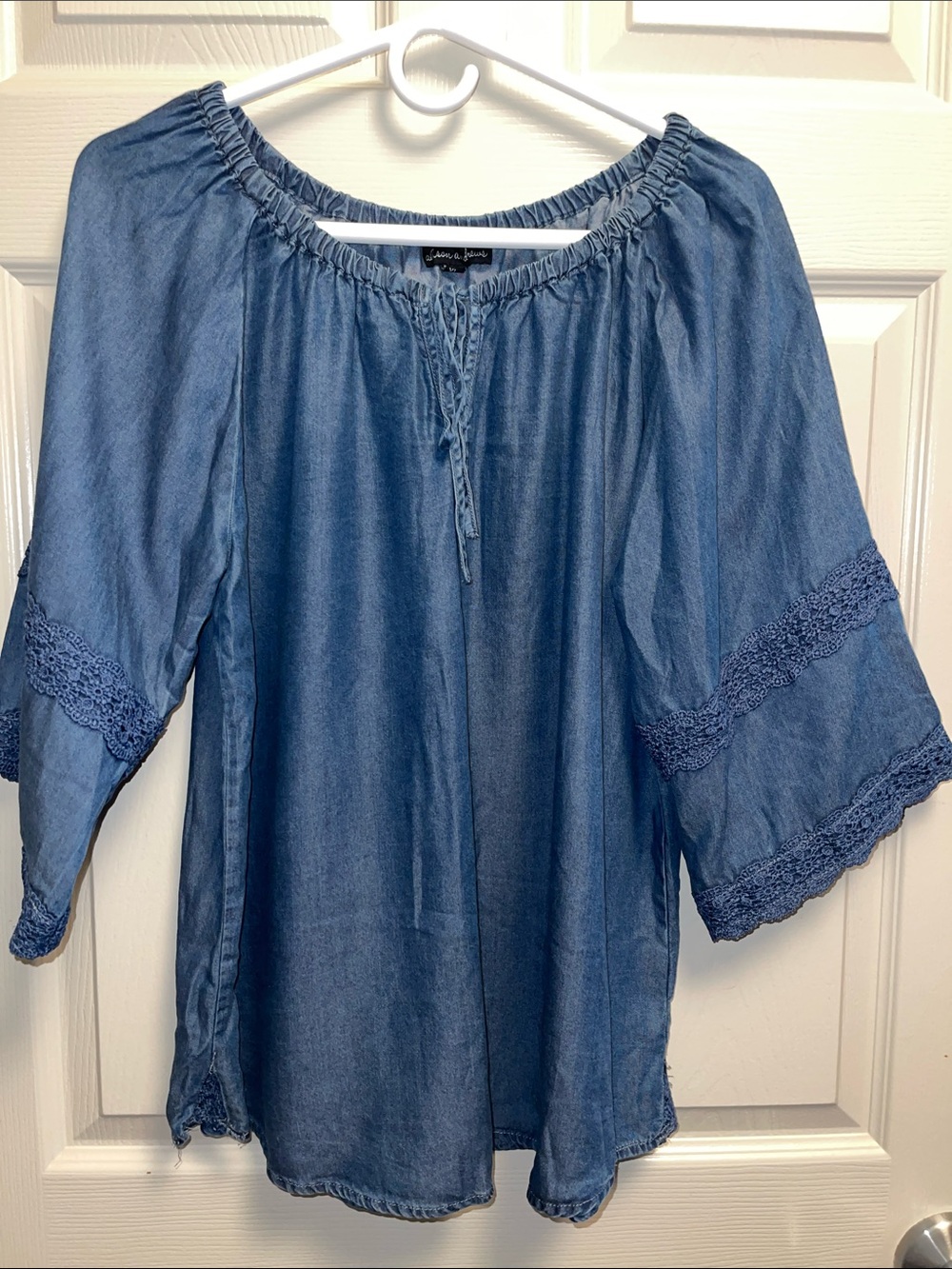 Alison Andrew’s Women’s Blouse